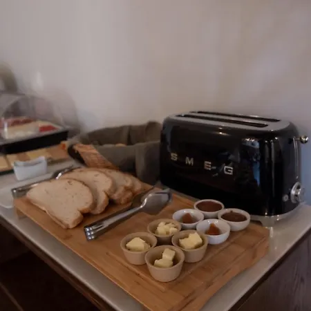 Marques Garden House By Olivia Gasthuis 3*