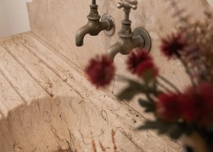 Marques Garden House By Olivia 3*