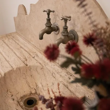 Marques Garden House By Olivia 3*