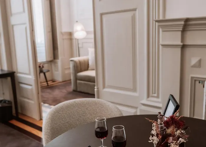 Marques Garden House By Olivia 3*